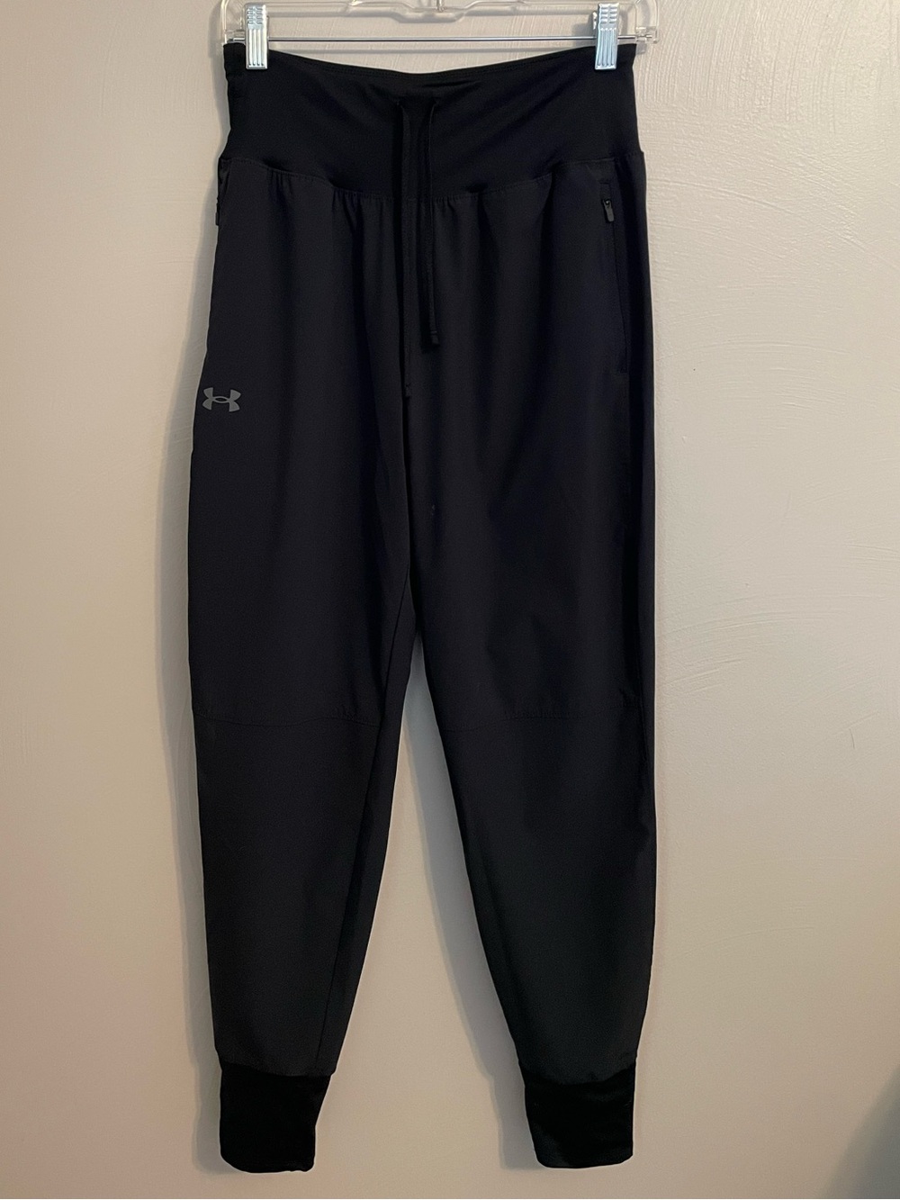 Under Armour Women’s Black Joggers Size small Elastic waistband and drawstring